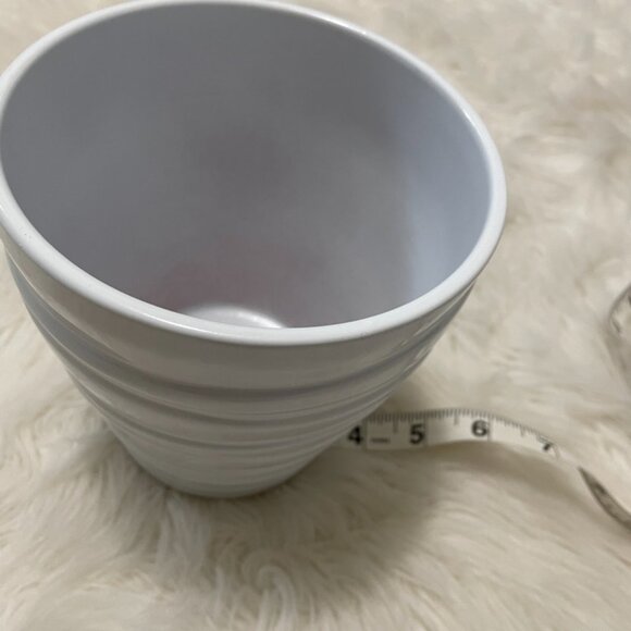 5.5 inch Glossy White Honey comb pattern, ceramic planter pot - Picture 7 of 8